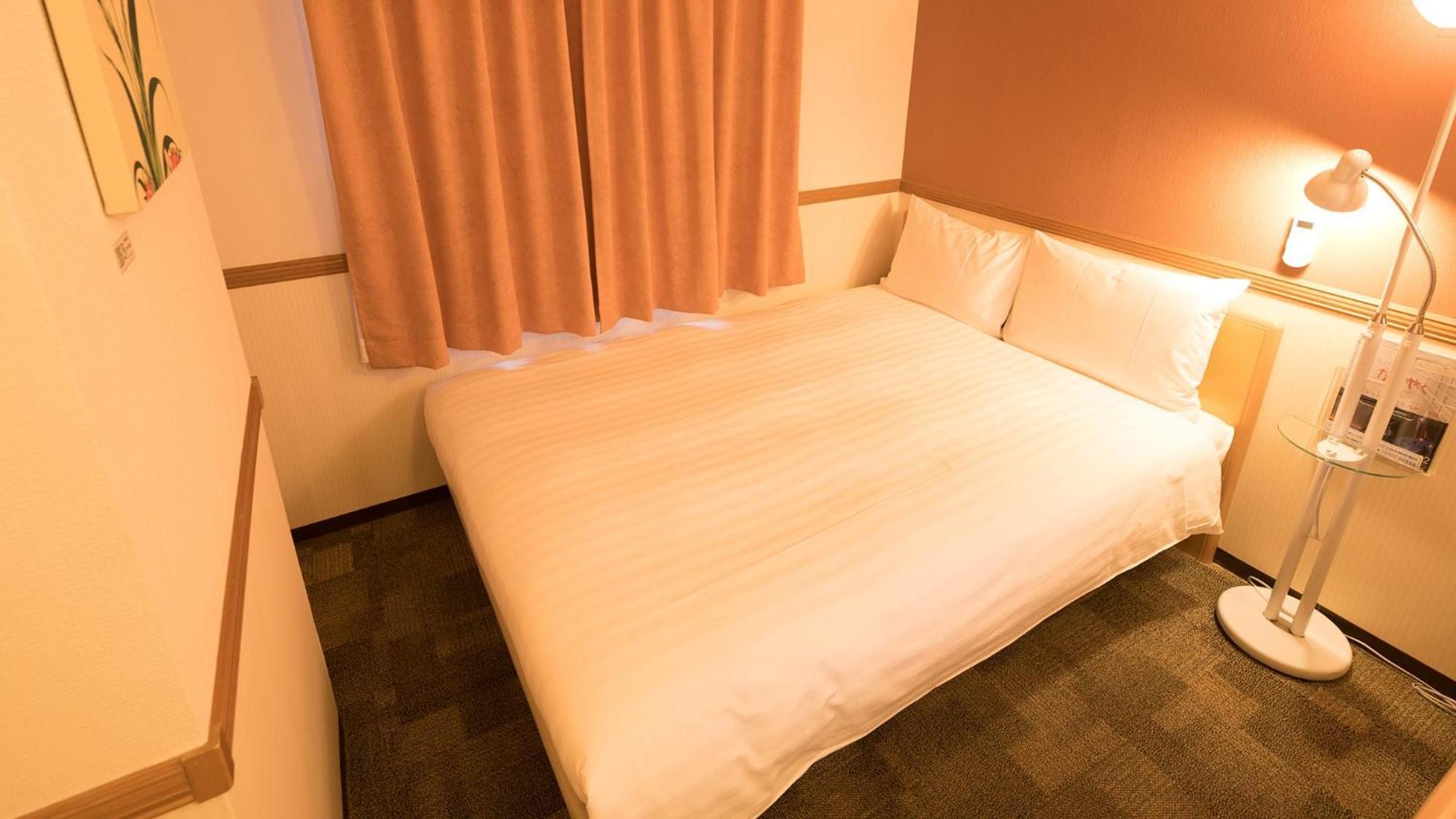 Toyoko Inn Fujisan Numazu Eki Kita Guchi No 2 Rum bild