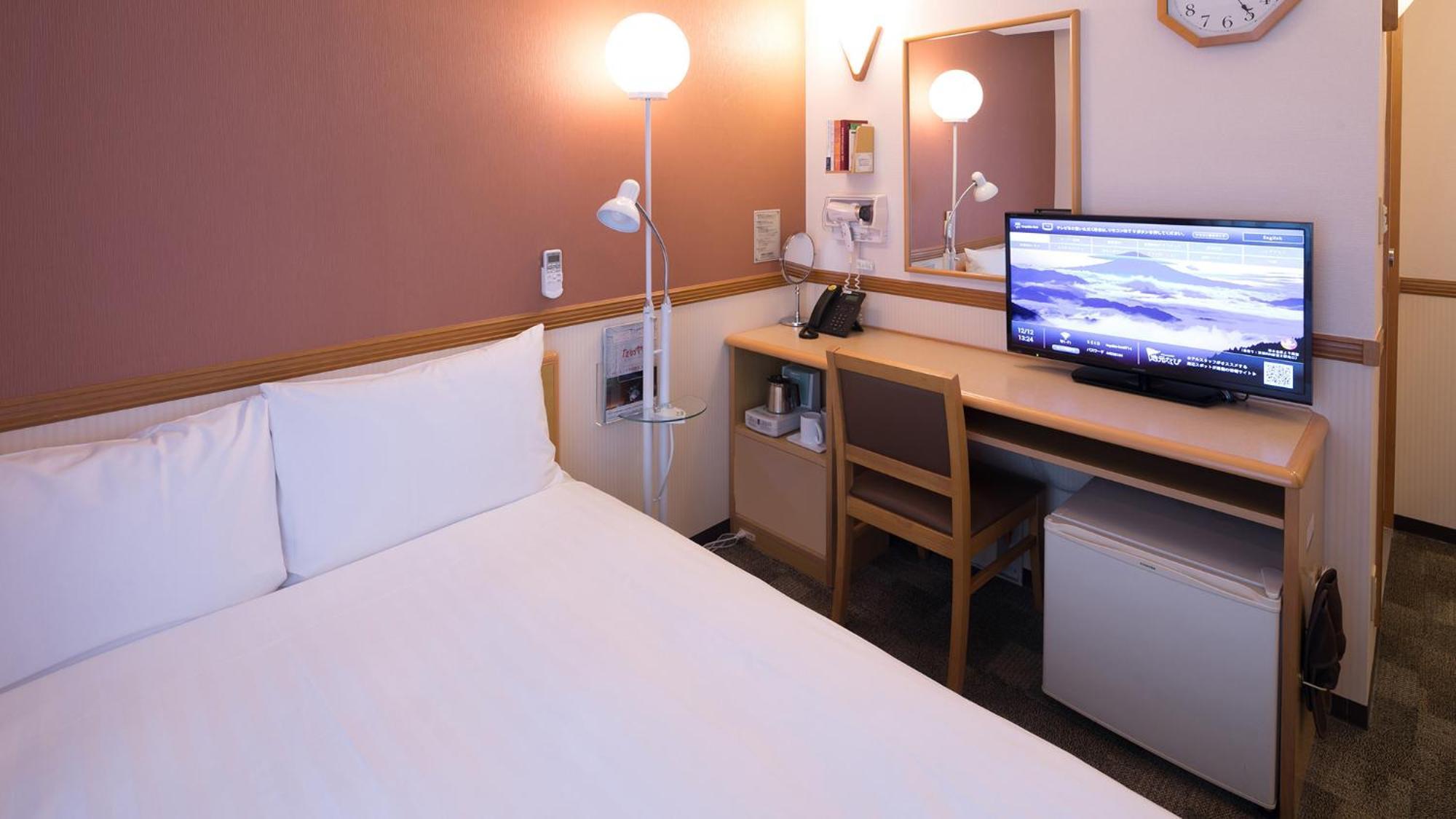 Toyoko Inn Fujisan Numazu Eki Kita Guchi No 2 Rum bild
