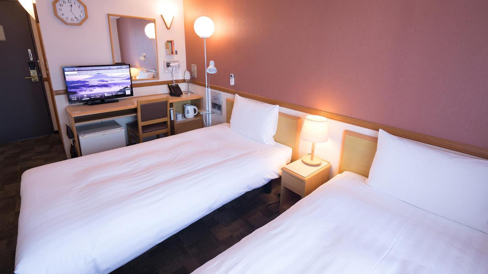 Toyoko Inn Fujisan Numazu Eki Kita Guchi No 2 Rum bild