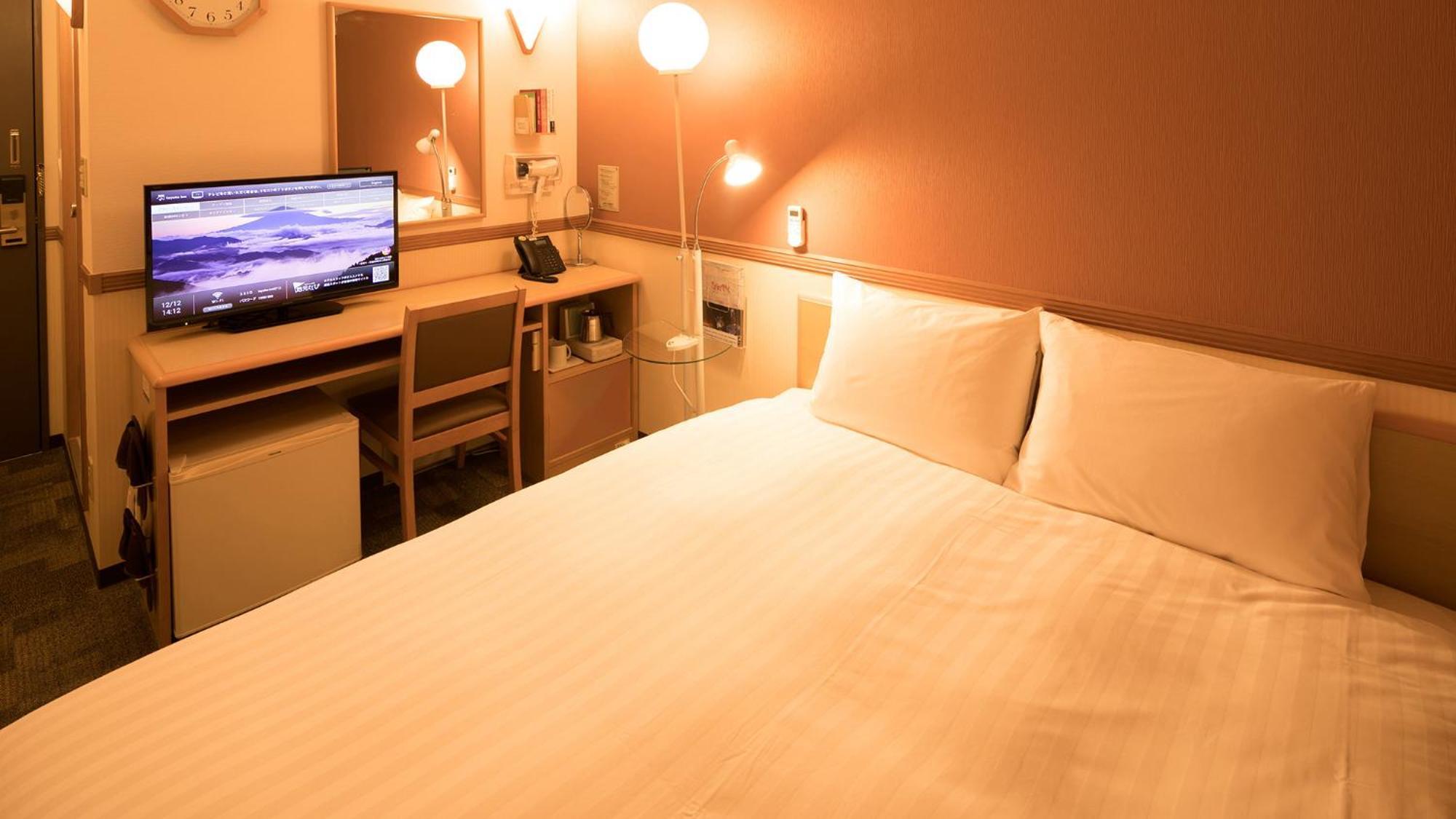 Toyoko Inn Fujisan Numazu Eki Kita Guchi No 2 Rum bild