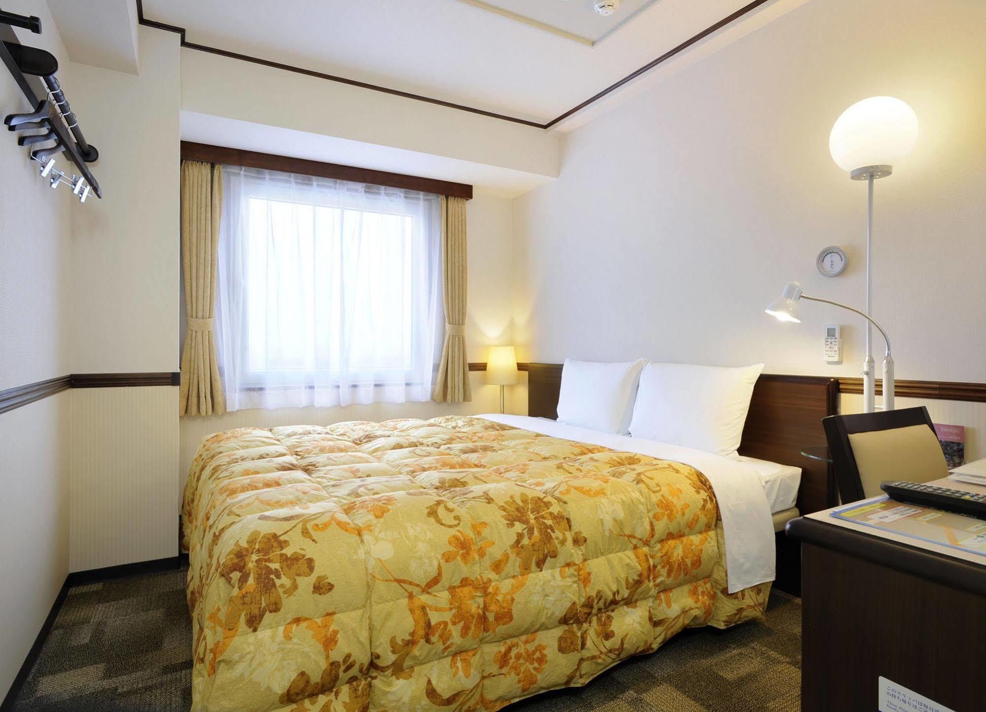 Toyoko Inn Fujisan Numazu Eki Kita Guchi No 2 Exteriör bild