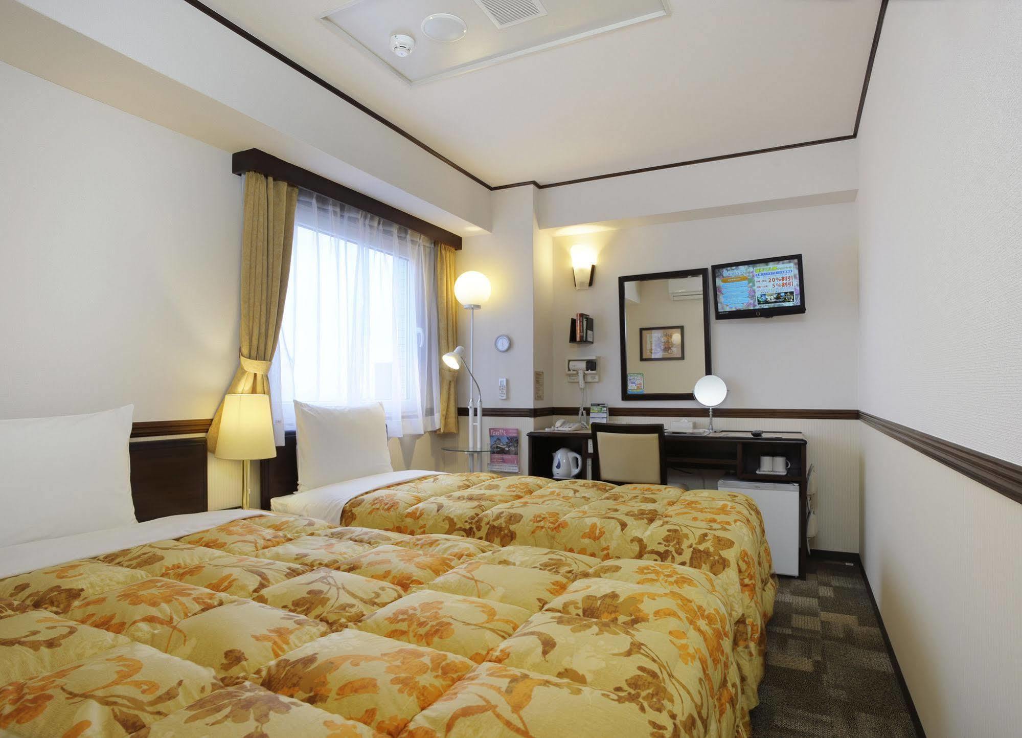 Toyoko Inn Fujisan Numazu Eki Kita Guchi No 2 Exteriör bild