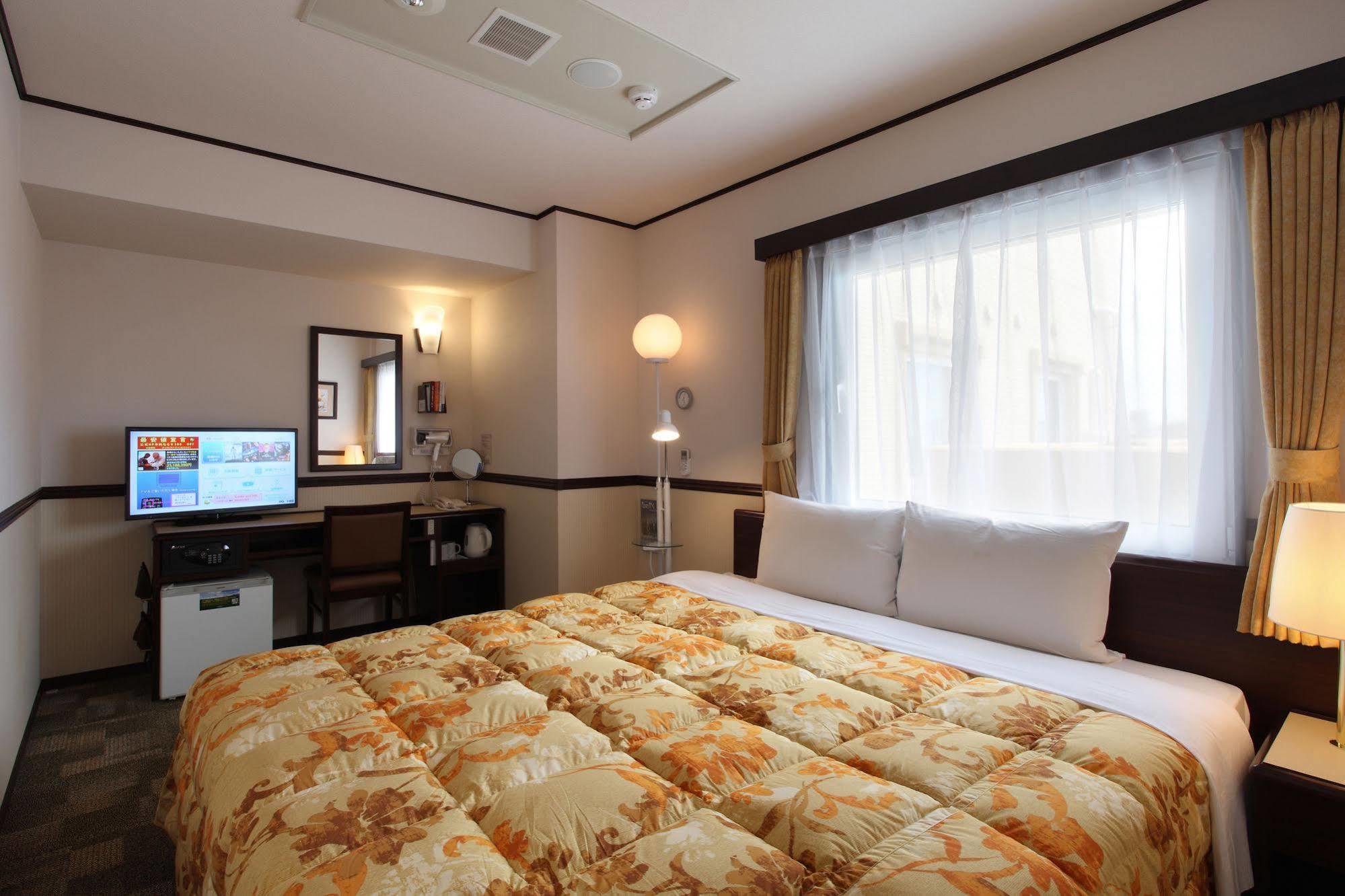 Toyoko Inn Fujisan Numazu Eki Kita Guchi No 2 Exteriör bild